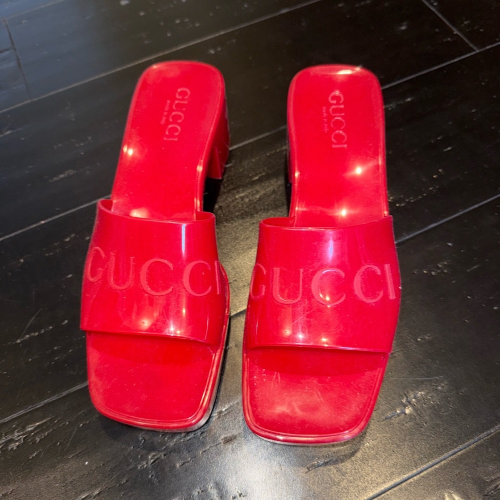 Gucci Women's Bold Red Sandals
